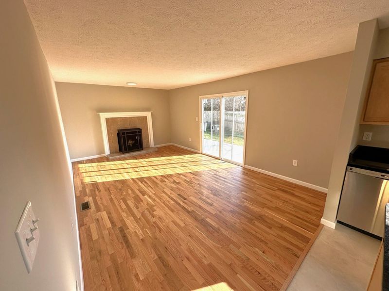 3837 Chickory Avenue, Columbus, OH 43230 Photo 4