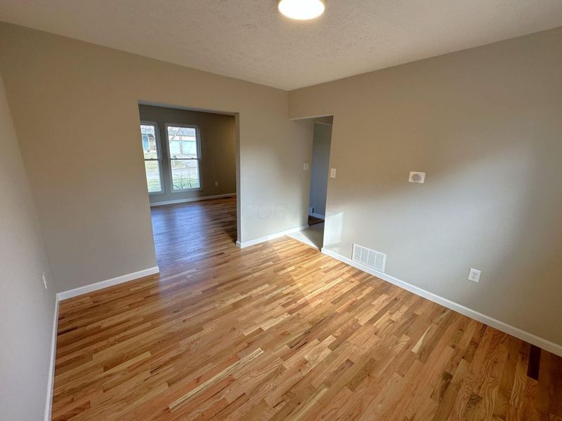 3837 Chickory Avenue, Columbus, OH 43230 Photo 6