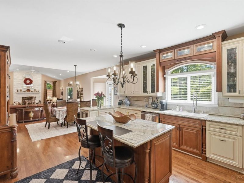 7012 Valley Falls Court, Liberty Township, OH 45011 Photo 6