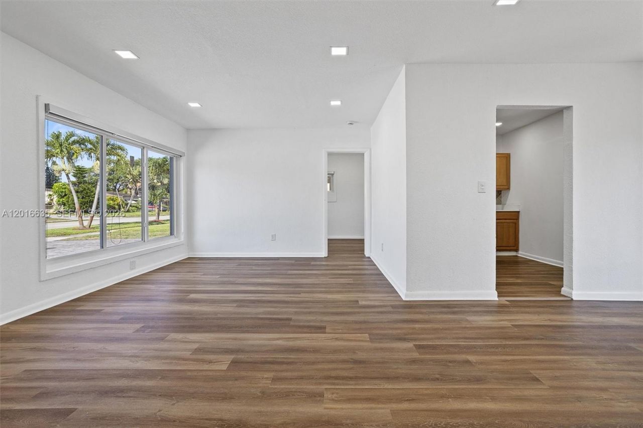 2741 NW 172nd Ter , Miami Gardens, FL 33056 Photo