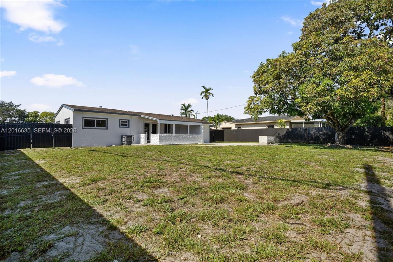2741 NW 172nd Ter , Miami Gardens, FL 33056 Photo