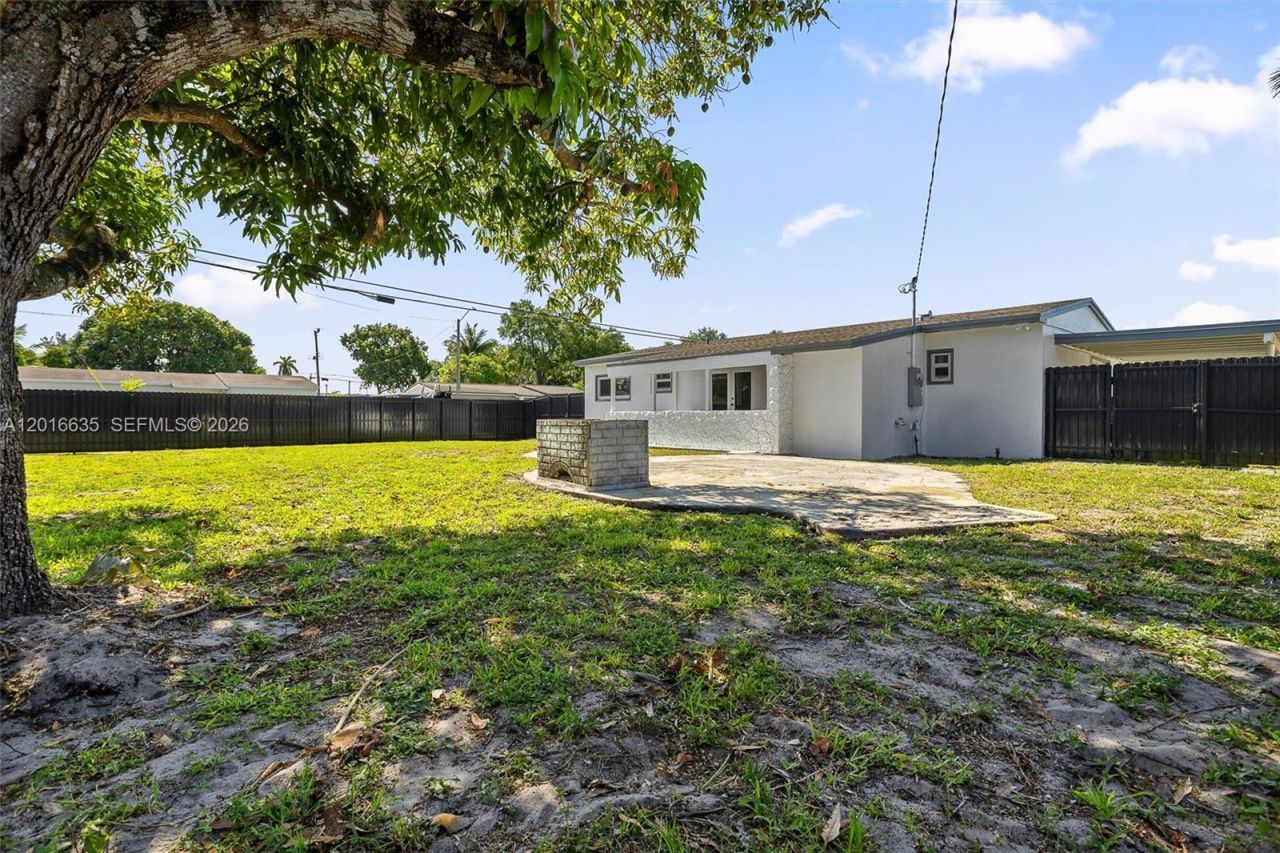 2741 NW 172nd Ter , Miami Gardens, FL 33056 Photo