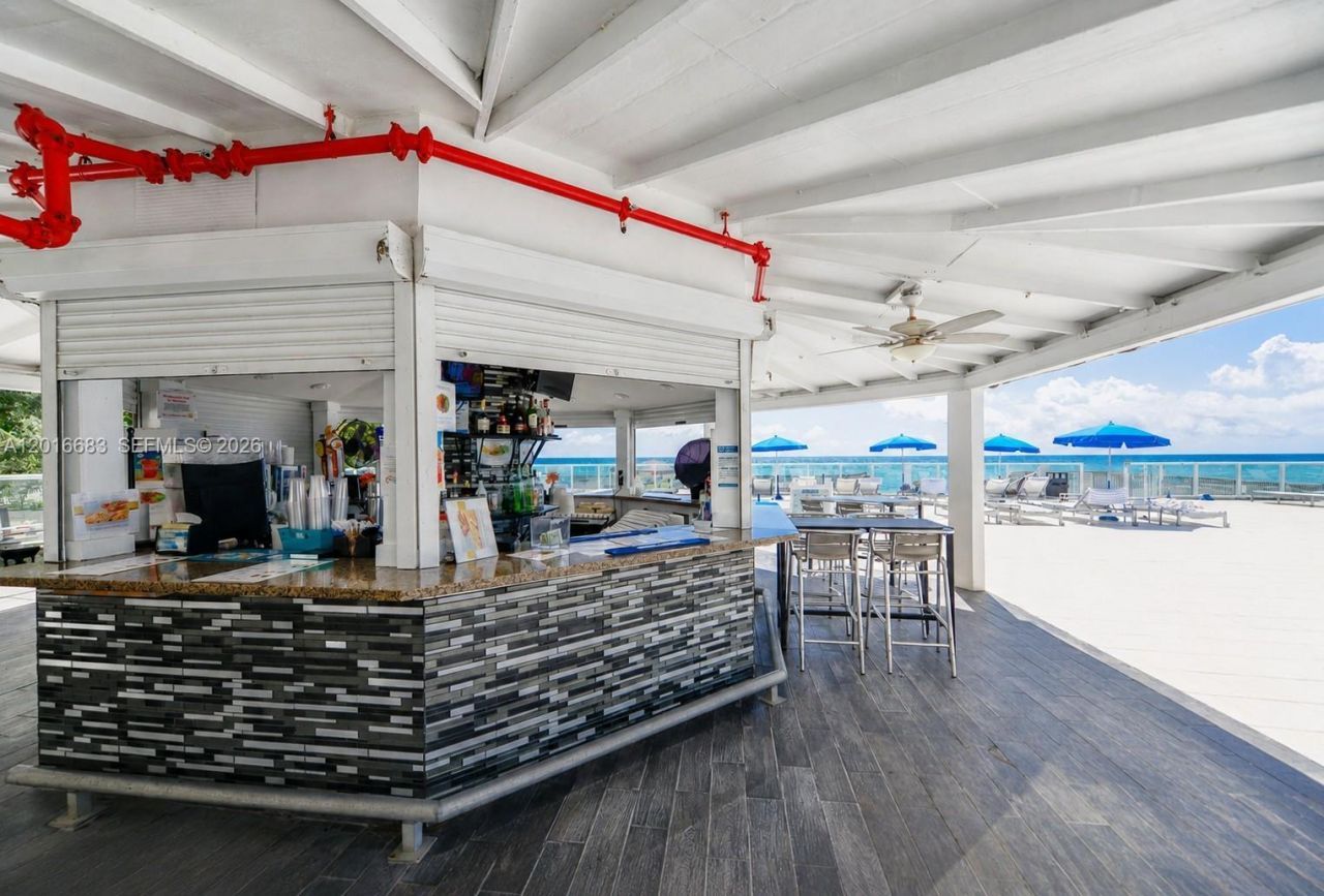 19201 Collins Ave , Unit 609, Sunny Isles Beach, FL 33160 Photo