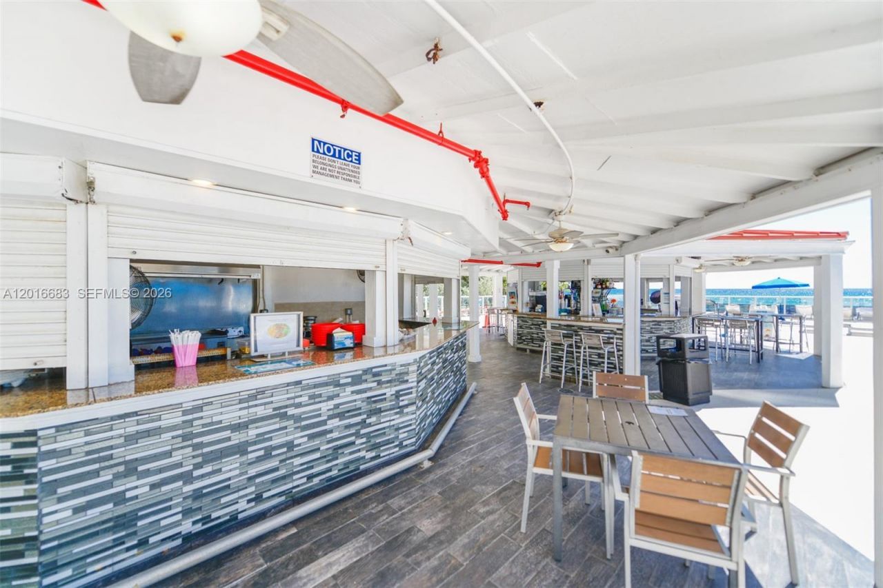19201 Collins Ave , Unit 609, Sunny Isles Beach, FL 33160 Photo