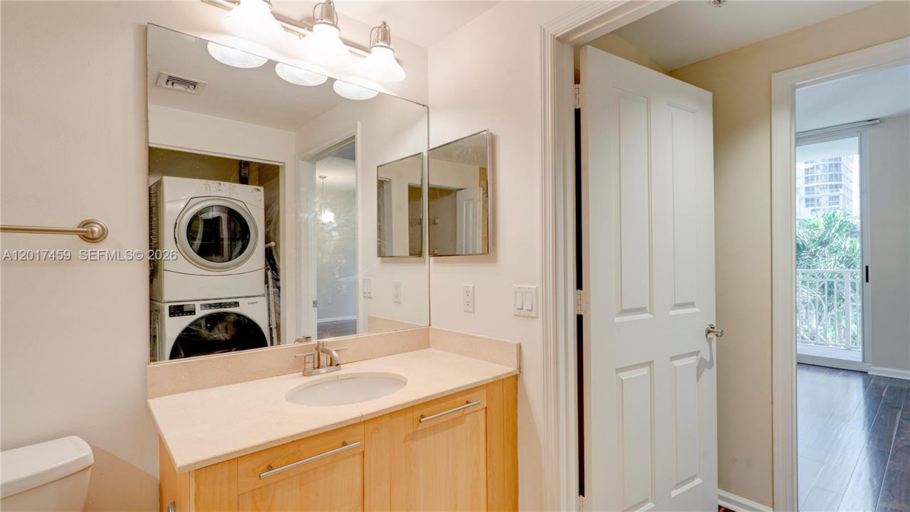 511 SE 5th Ave , Unit 823, Fort Lauderdale, FL 33301 Photo