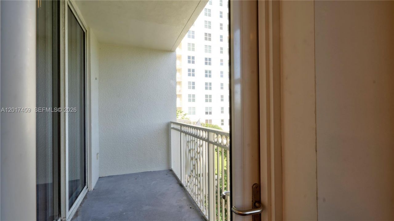 511 SE 5th Ave , Unit 823, Fort Lauderdale, FL 33301 Photo