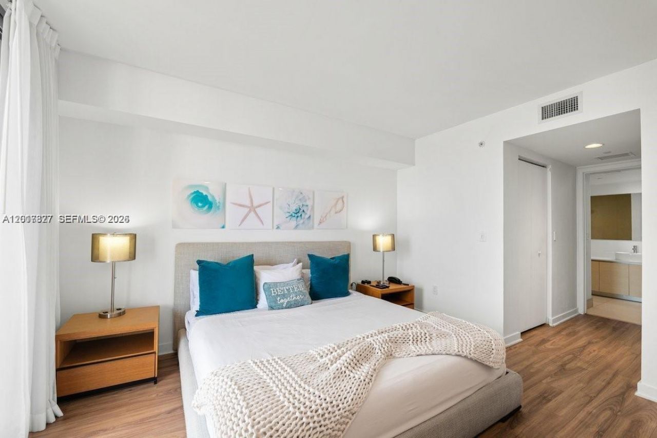 2602 E Hallandale Beach Blvd , Unit R1109, Hallandale Beach, FL 33009 Photo