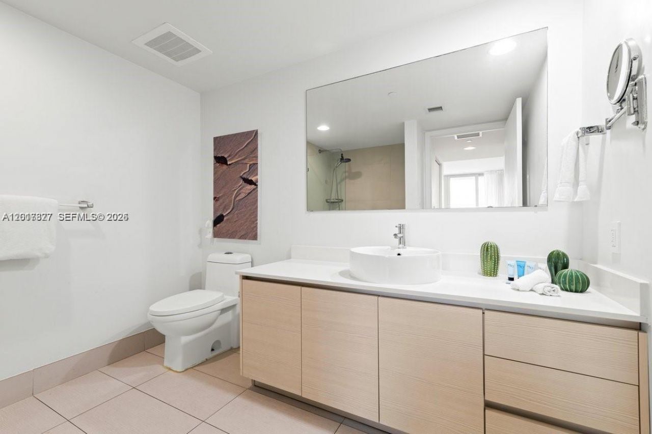 2602 E Hallandale Beach Blvd , Unit R1109, Hallandale Beach, FL 33009 Photo