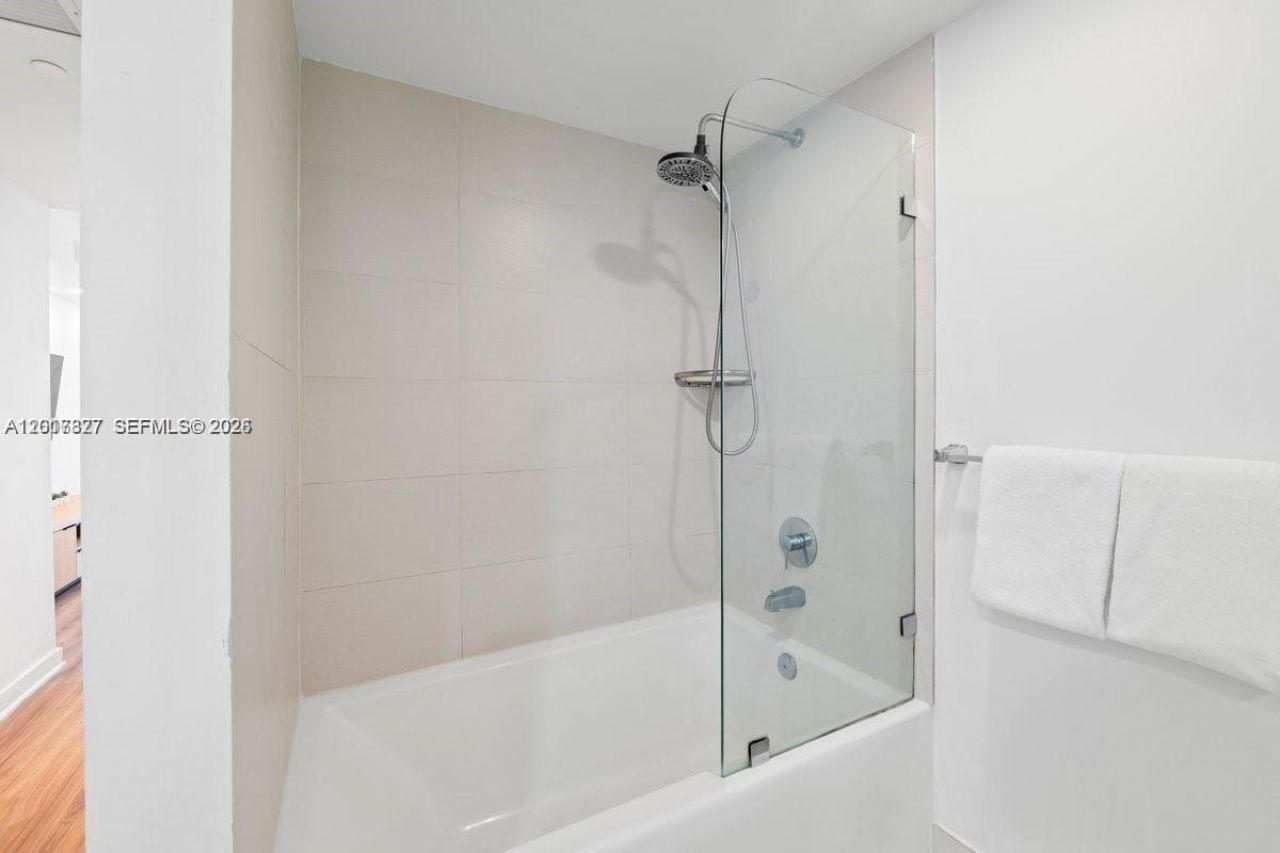 2602 E Hallandale Beach Blvd , Unit R1109, Hallandale Beach, FL 33009 Photo