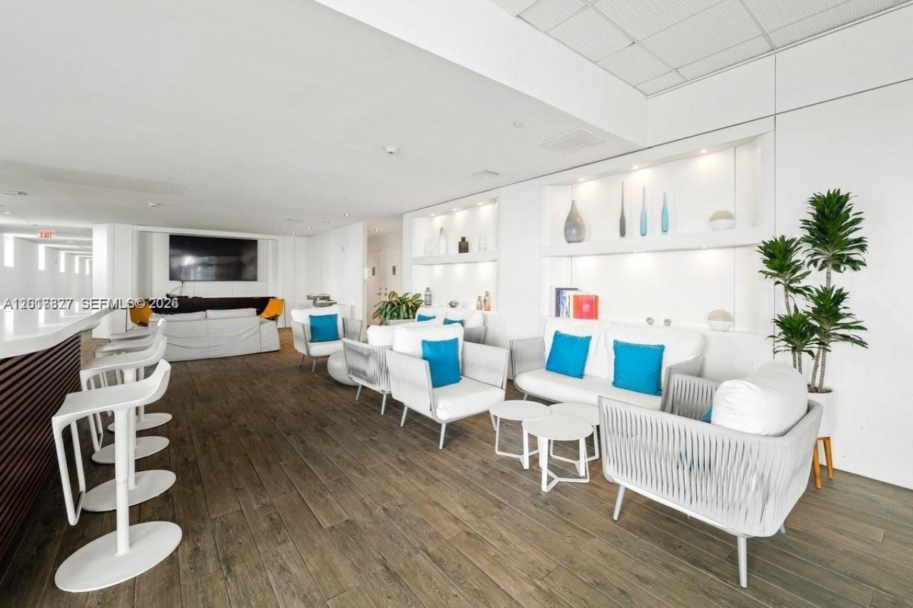 2602 E Hallandale Beach Blvd , Unit R1109, Hallandale Beach, FL 33009 Photo