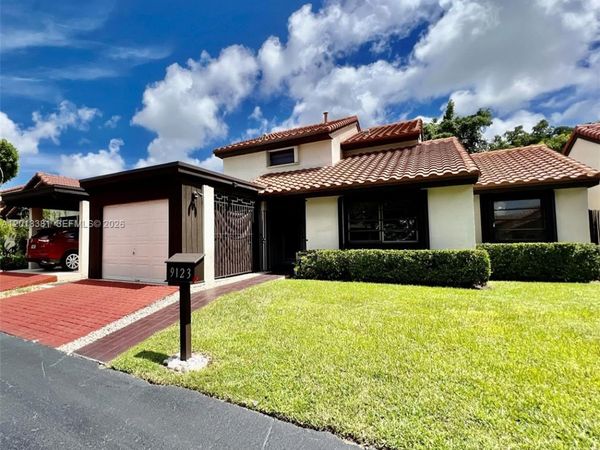 9123 SW 112th Ct, Miami, FL 33176