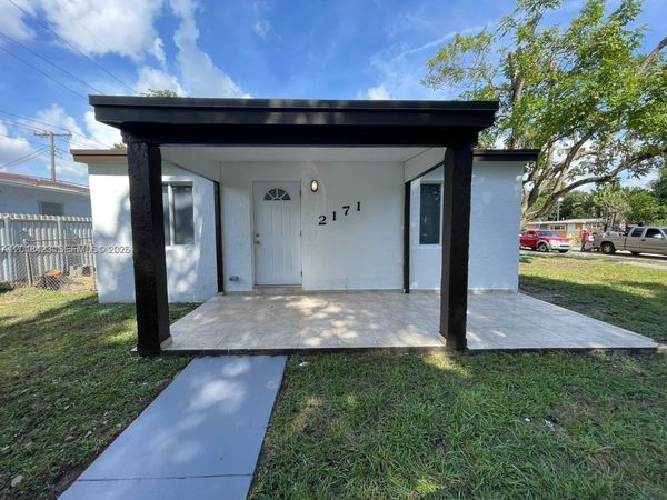 2171 Burlington , Opa-Locka, FL 33054