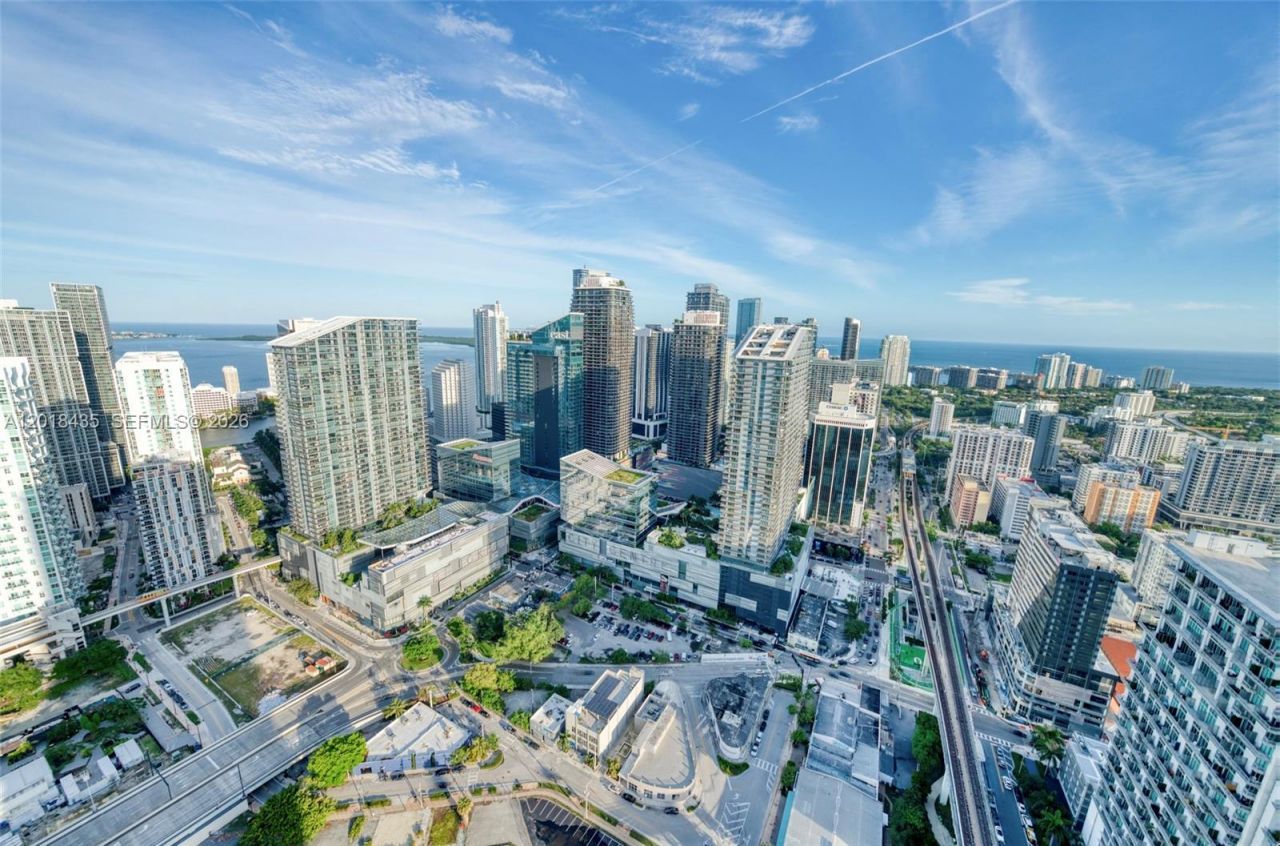 92 SW 3rd St , Unit 5203, Miami, FL 33130 Photo