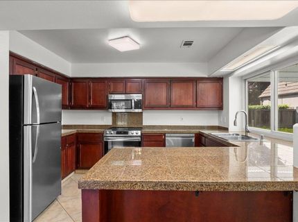 3433 Des Moines Dr, Stockton, CA 95209 Photo