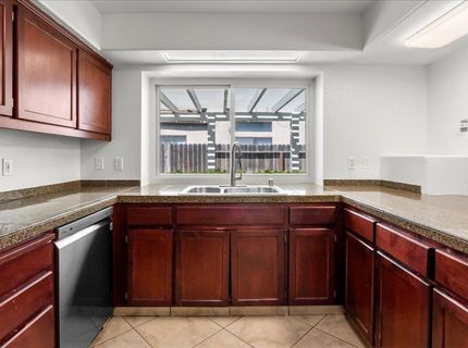 3433 Des Moines Dr, Stockton, CA 95209 Photo