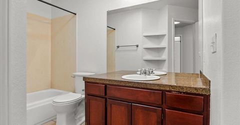 3433 Des Moines Dr, Stockton, CA 95209 Photo
