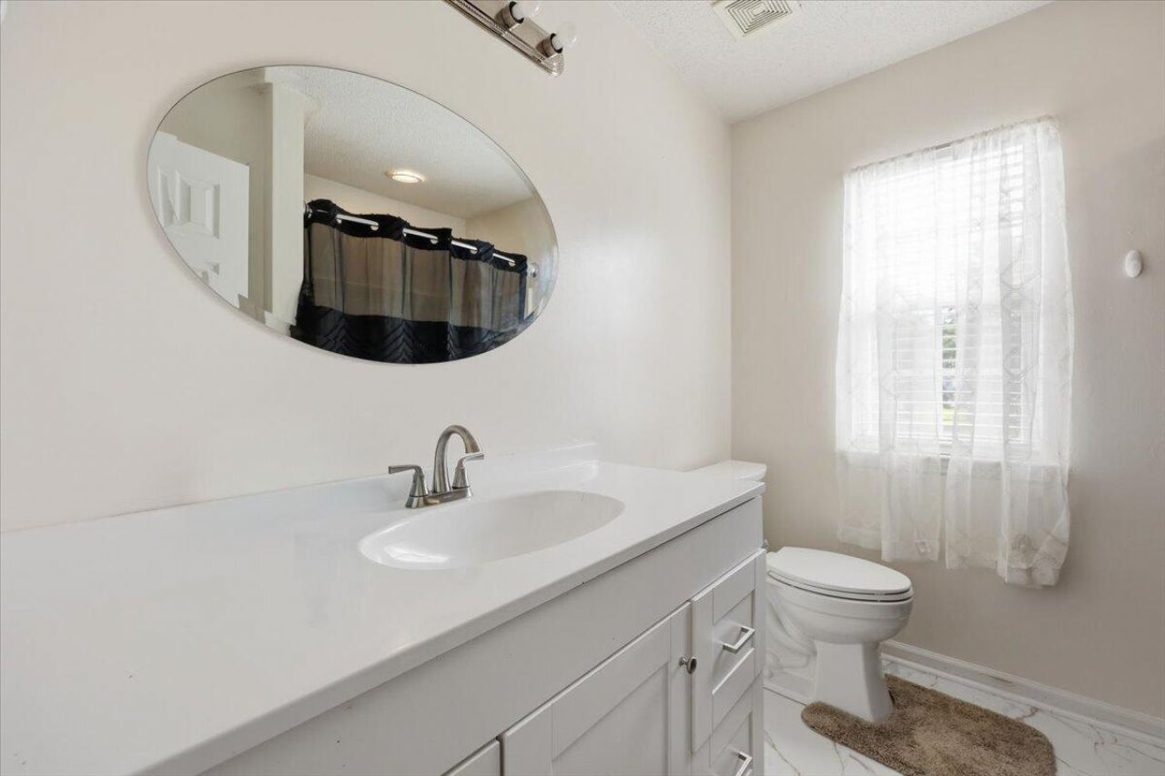 101 Chatfield Circle Photo 33