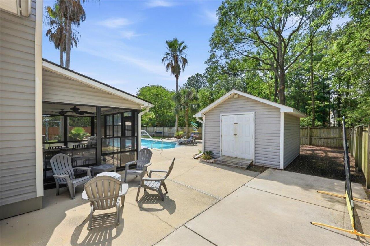 101 Chatfield Circle Photo 37