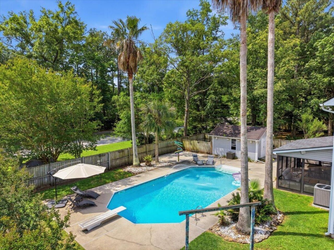101 Chatfield Circle Photo 42