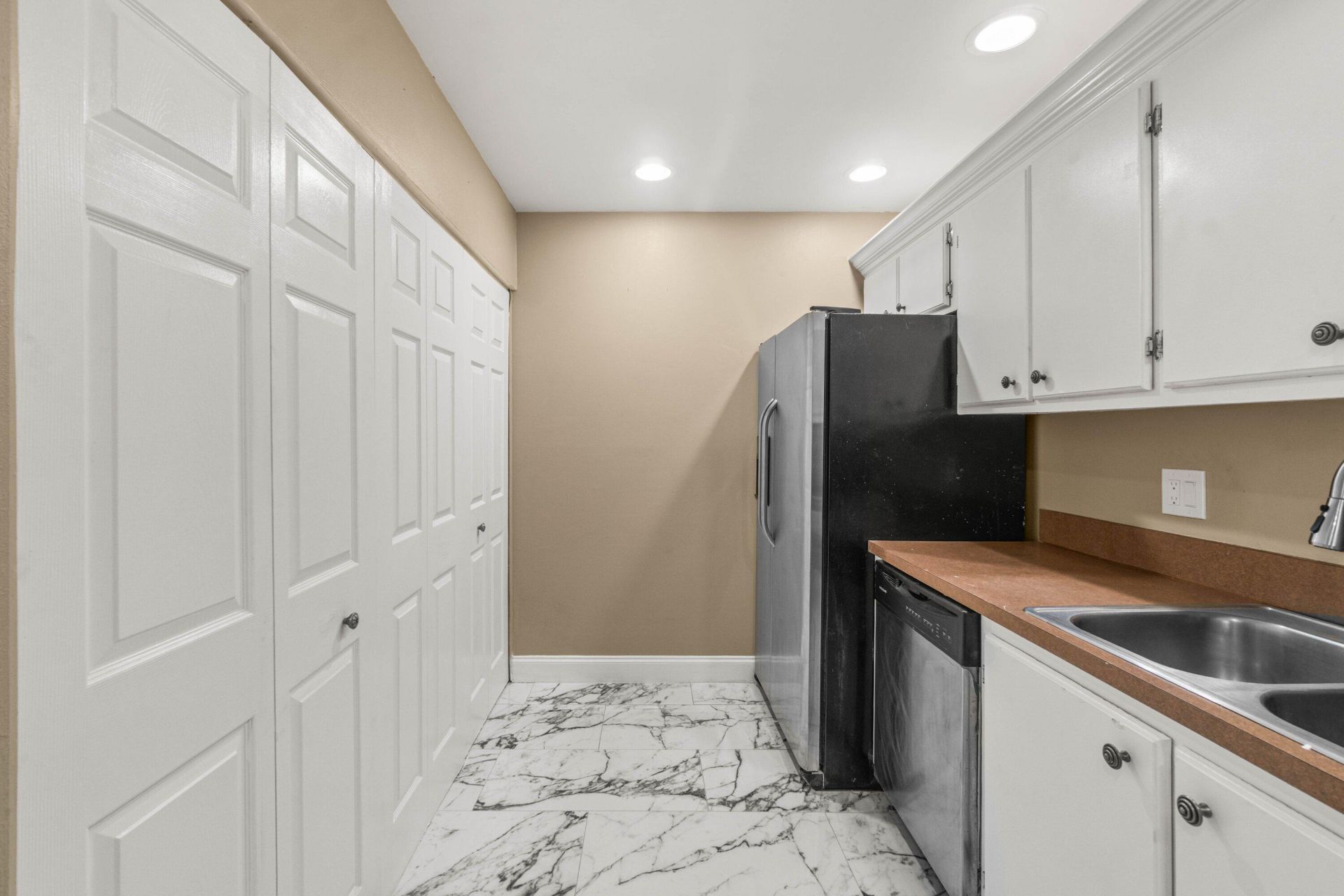 4585 Holly Lake Drive, Lake Worth, FL 33463 Photo