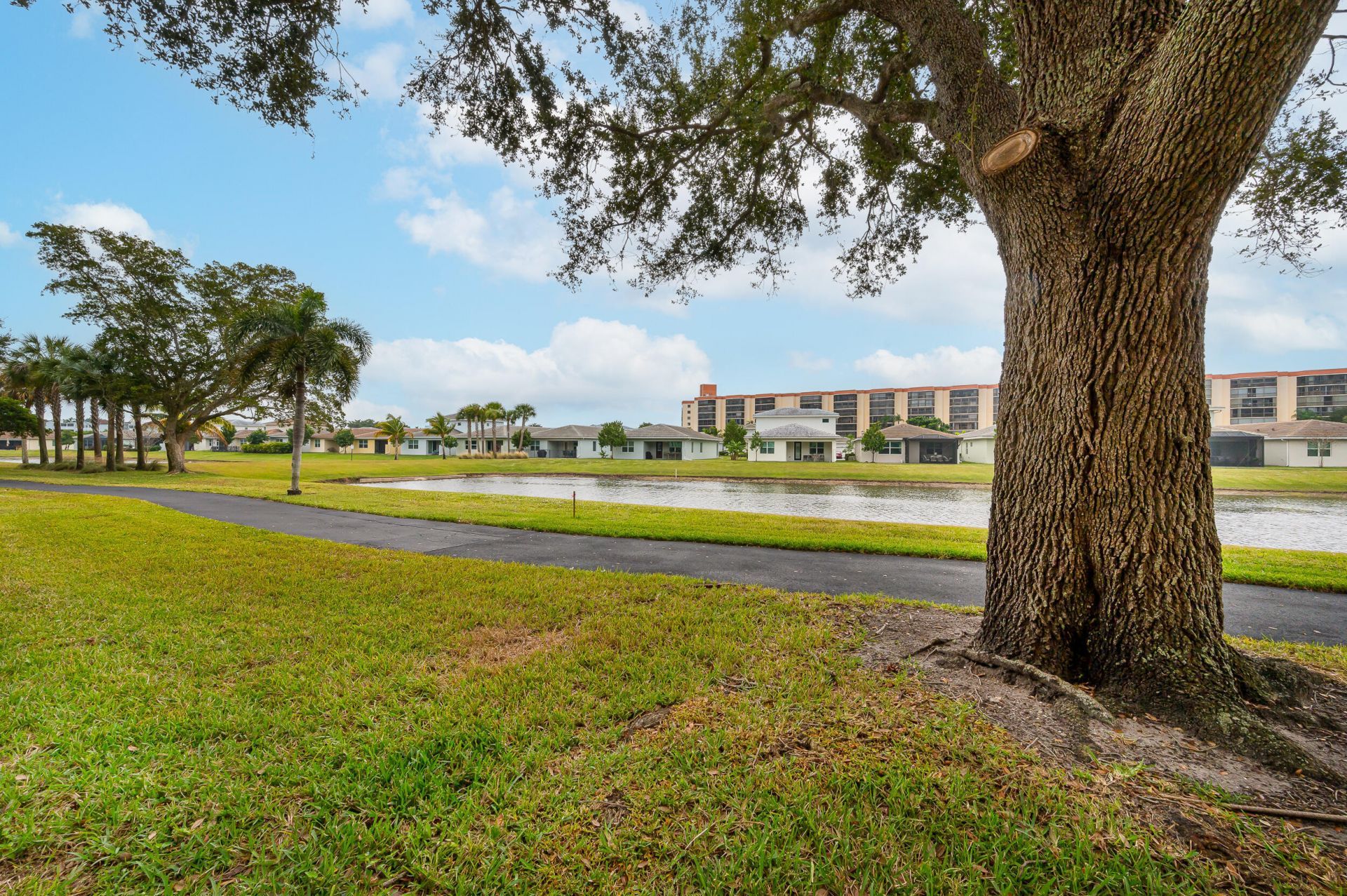 7290 Kinghurst Drive, Unit 301, Delray Beach, FL 33446 Photo
