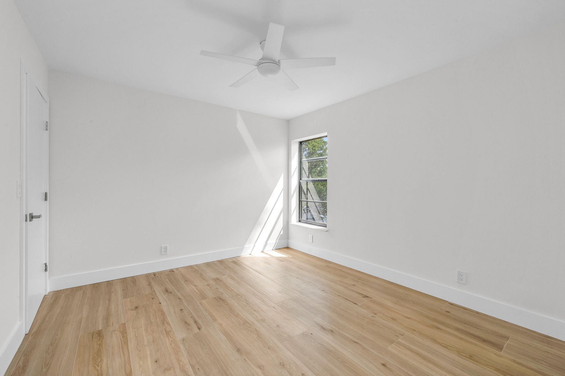 7290 Kinghurst Drive, Unit 301, Delray Beach, FL 33446 Photo