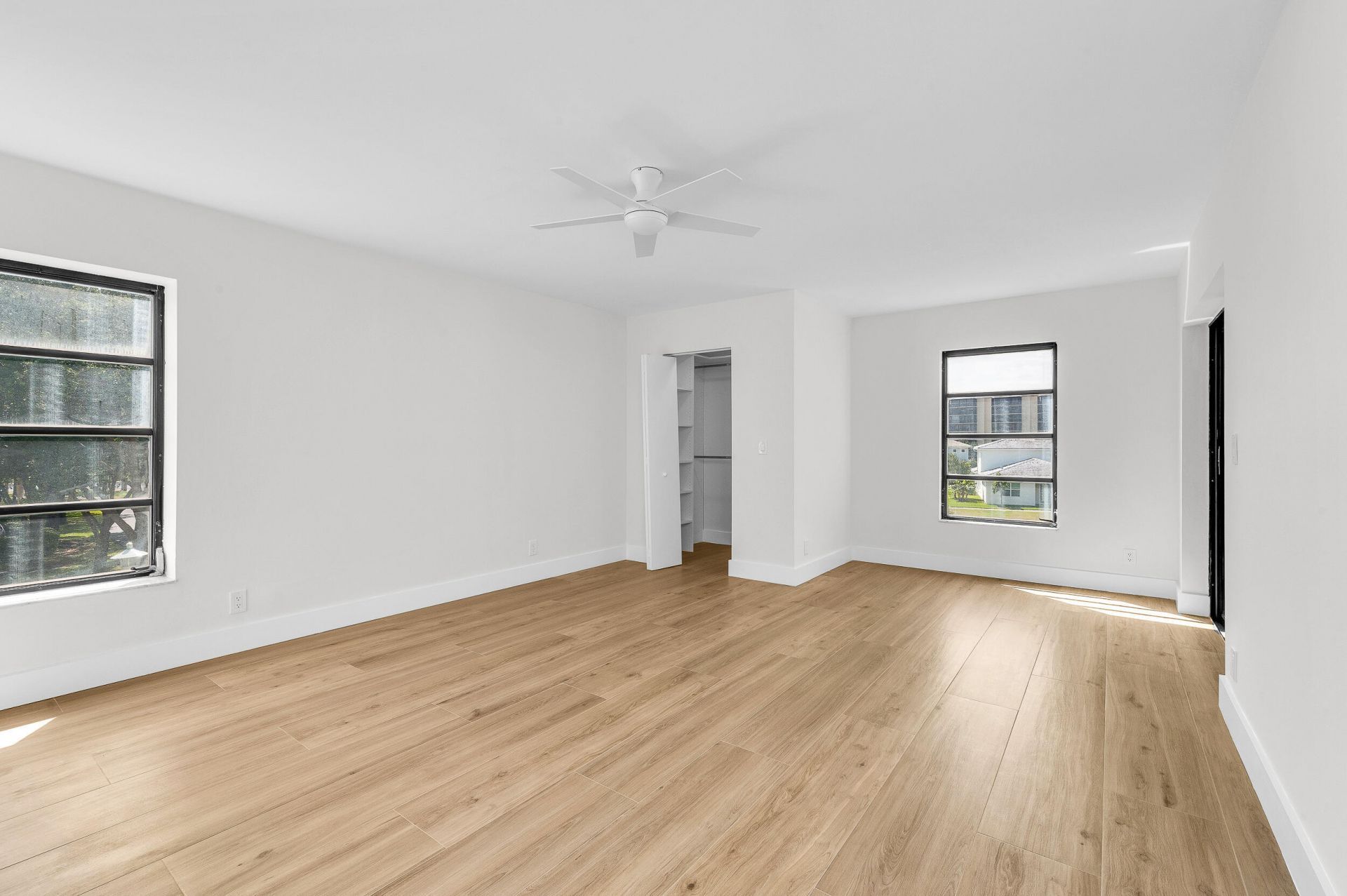 7290 Kinghurst Drive, Unit 301, Delray Beach, FL 33446 Photo