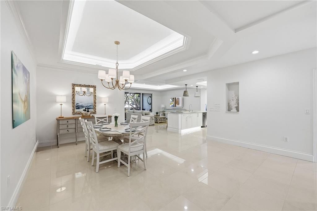 411 6th St S, Unit 202, Naples, FL 34102 Photo