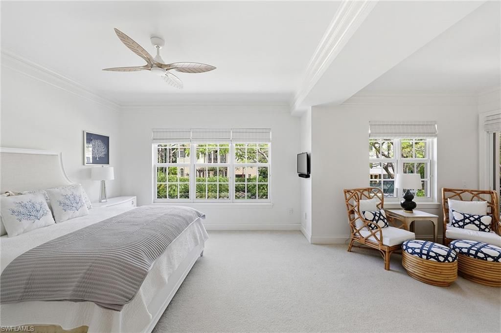411 6th St S, Unit 202, Naples, FL 34102 Photo