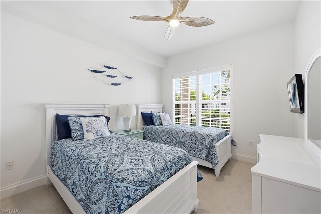 411 6th St S, Unit 202, Naples, FL 34102 Photo