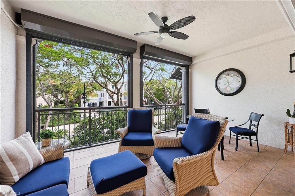 411 6th St S, Unit 202, Naples, FL 34102 Photo
