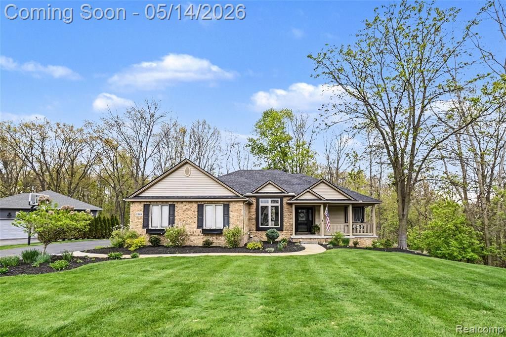1263 Victoria Lane, Fenton Township, MI 48430 Main Photo