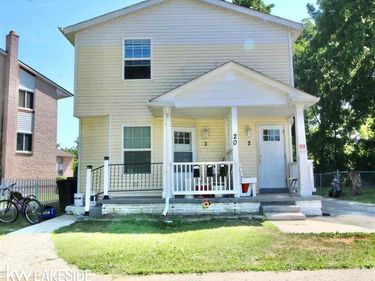 20 Gratiot Ct, unit #3, Mt. Clemens, MI 48043