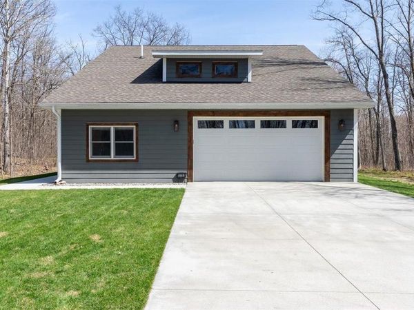 10761 Waters Edge Drive NW, Walker, MN 56484
