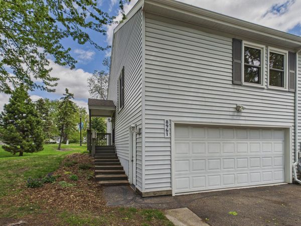 8961 42nd Avenue N, New Hope, MN 55427