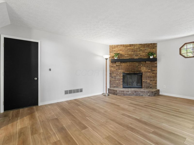 3614 Rochfort Bridge , Columbus, OH 43221 Photo 11