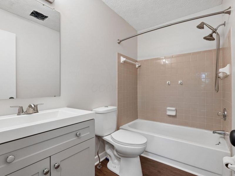 3614 Rochfort Bridge , Columbus, OH 43221 Photo 16
