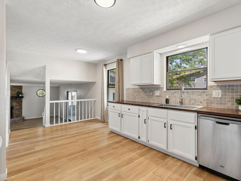 3614 Rochfort Bridge , Columbus, OH 43221 Photo 7