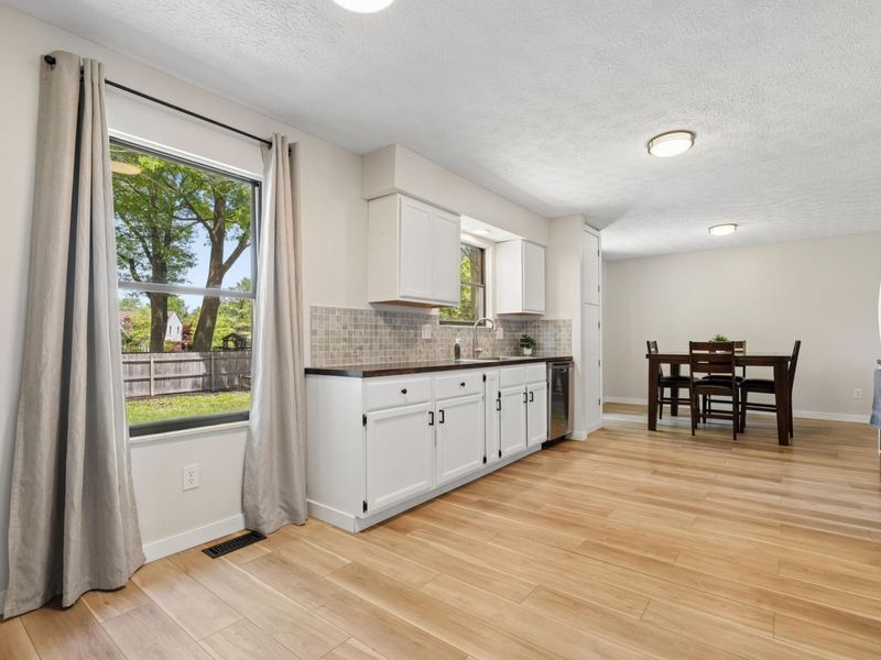 3614 Rochfort Bridge , Columbus, OH 43221 Photo 8