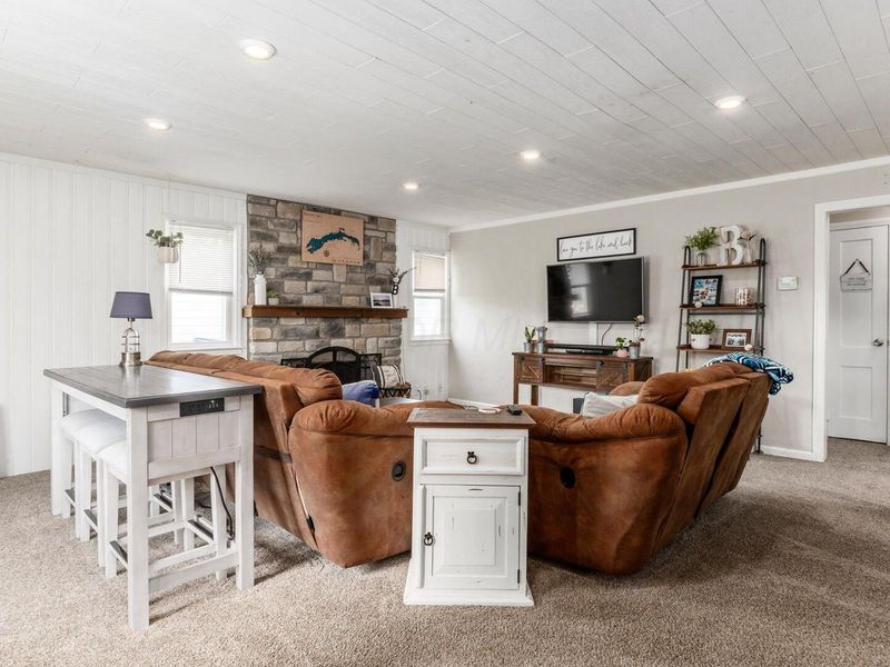 714 Lakeshore Drive E, Hebron, OH 43025 Photo 8