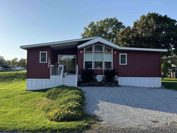 59 Island Circle, South Hero, VT 05486
