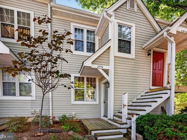 2974 YARLING COURT, Unit 2974, FALLS CHURCH, VA 22042