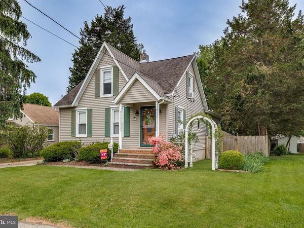 57 GRANDVIEW AVENUE, HAMILTON, NJ 08620