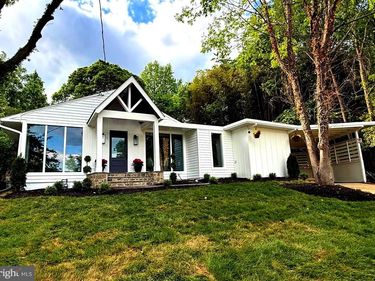 3020 FREDSEN PLACE, FALLS CHURCH, VA 22042