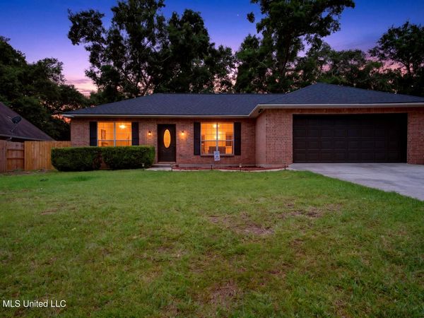 7832 Hilo Place, Diamondhead, MS 39525