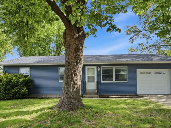2010 W 63rd Street , Davenport, IA 52806