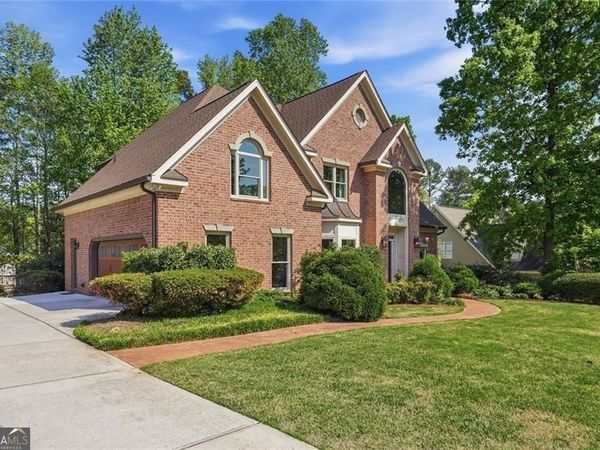 880 Randall Court NW, Marietta, GA 30064