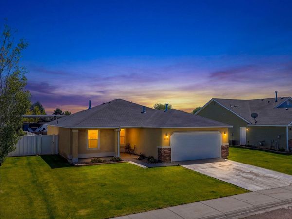 204 Bridgeport Avenue, Caldwell, ID 83605