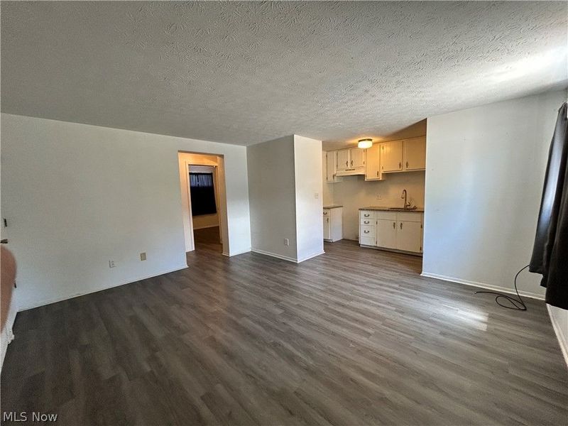 28 Pioneer Drive, Unit 1, Steubenville, OH 43953 Photo 2