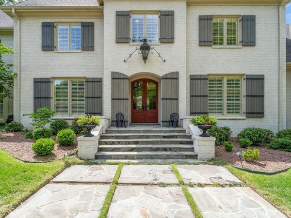 2301 CAYLORS WOODS CV, Germantown, TN 38138